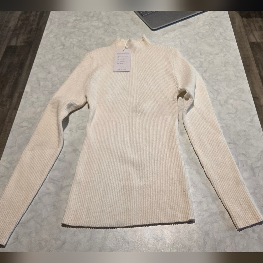Cream Ribbed Long Sleeve Turtleneck Sweater Ladies L